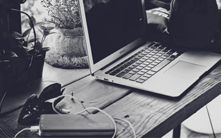 蘑菇视频评论区吵翻：租房生活到底谁在说谎？｜最后我赢了